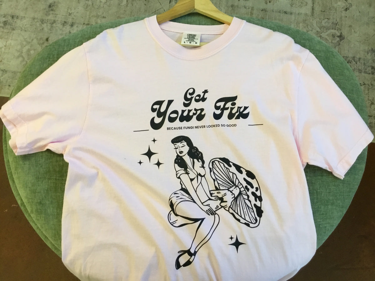 T-Shirt MSF “Get Your Fix” Baby Pink Pin-Up Tee